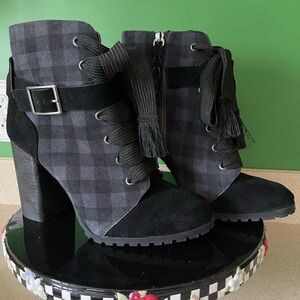 Splendid 10M Black/Grey Checkered Bootie Lug Sole